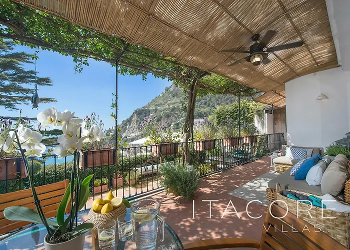 Gaia - Sea View, Pool, Terrace, Patio & Courtyard Villa *