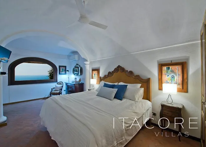 Gaia - Sea View, Pool, Terrace, Patio & Courtyard *