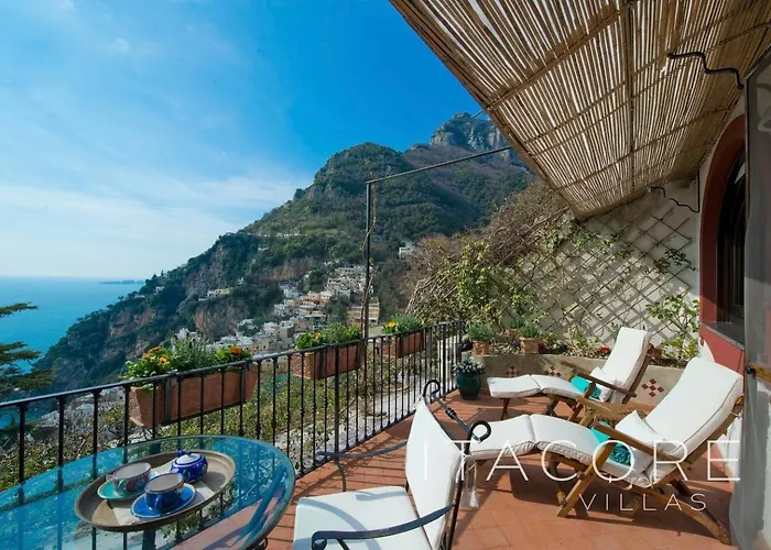 Вилла Gaia - Sea View, Pool, Terrace, Patio & Courtyard *