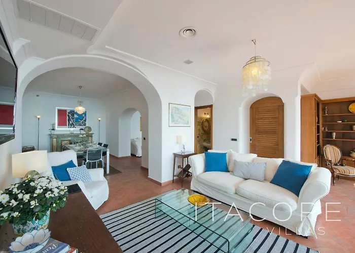 Вилла Gaia - Sea View, Pool, Terrace, Patio & Courtyard