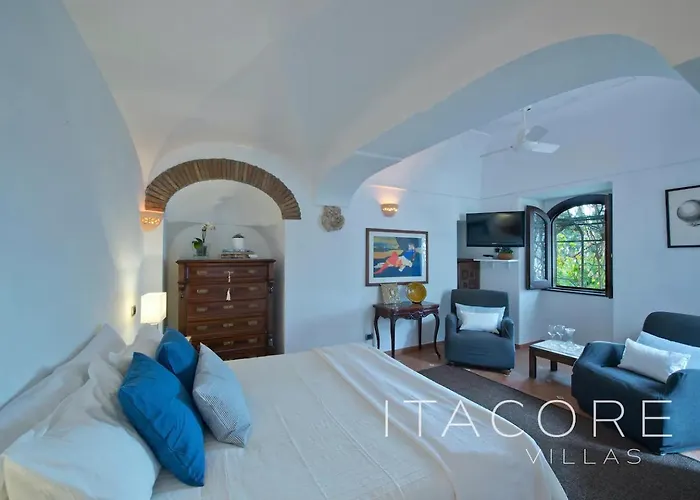 Gaia - Sea View, Pool, Terrace, Patio & Courtyard Вилла Позитано